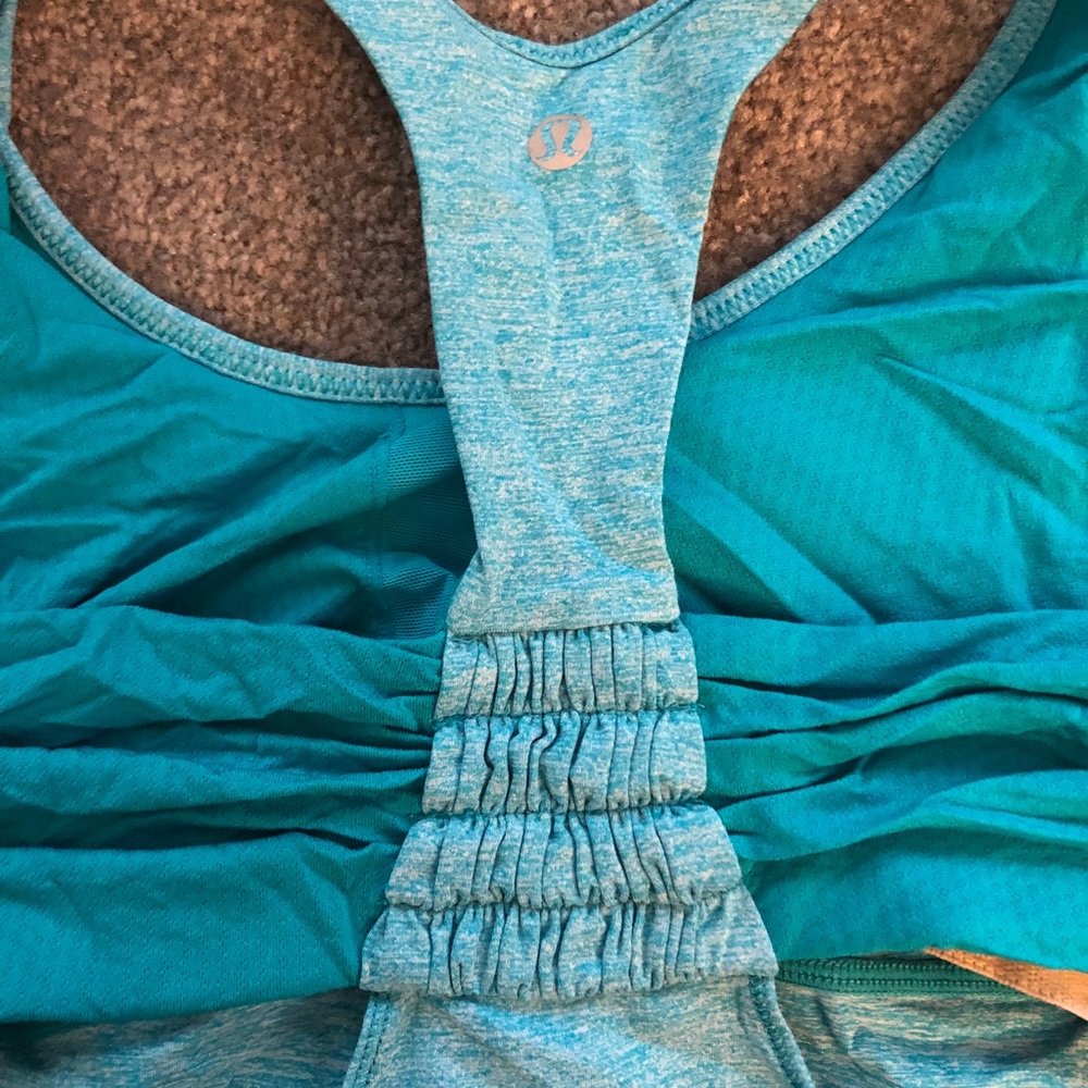 Lululemon tank 6